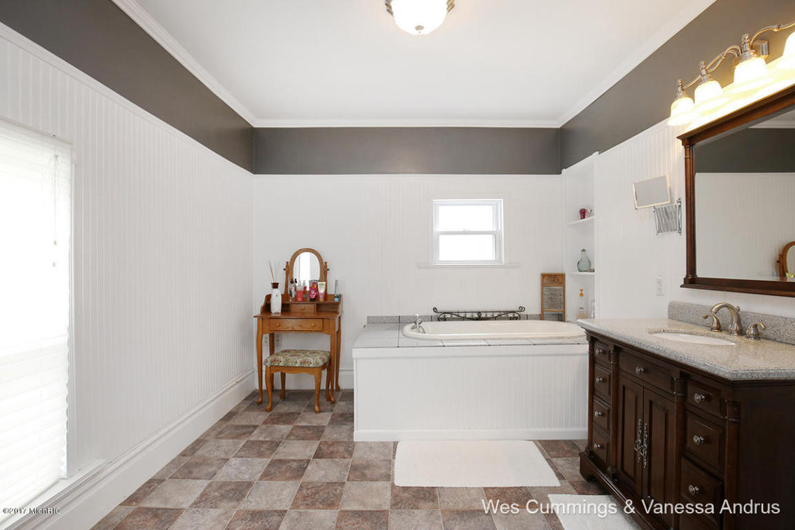 9206 Button Rd, Belding, MI 48809 photo 26