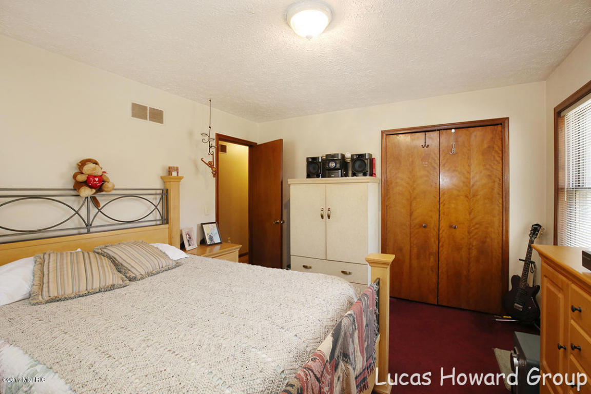 8671 Macarthur Rd, Saranac, MI 48881 photo 17