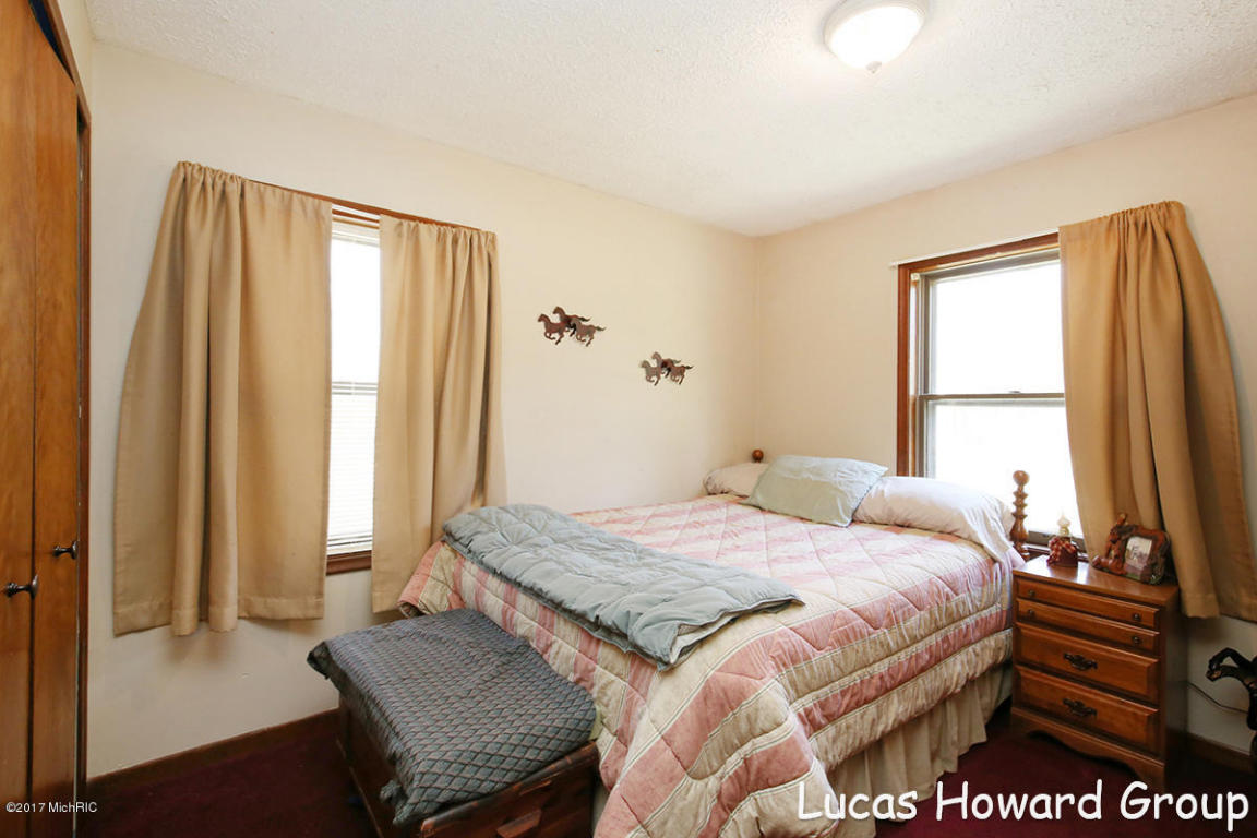 8671 Macarthur Rd, Saranac, MI 48881 photo 15