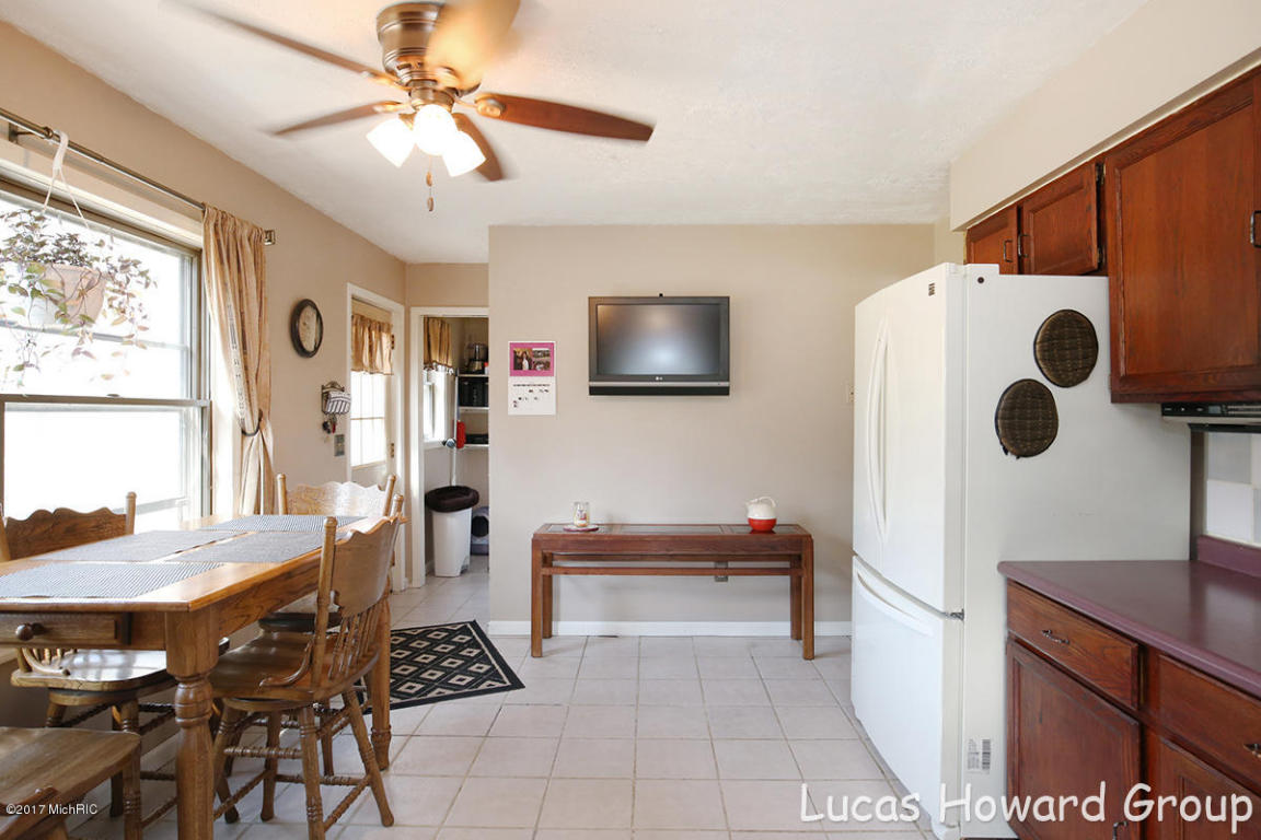 8671 Macarthur Rd, Saranac, MI 48881 photo 11
