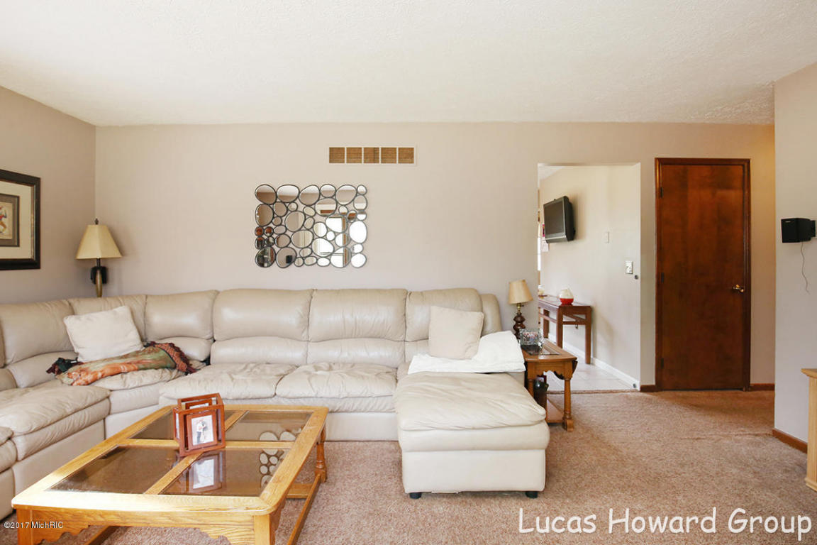 8671 Macarthur Rd, Saranac, MI 48881 photo 7