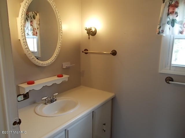 12278 S Elder Ave, Grant, MI 49327 photo 24