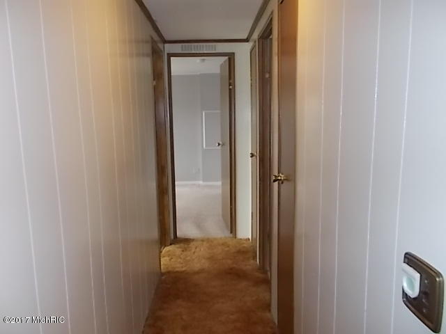 12278 S Elder Ave, Grant, MI 49327 photo 17