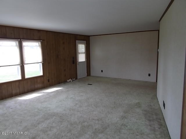 12278 S Elder Ave, Grant, MI 49327 photo 14