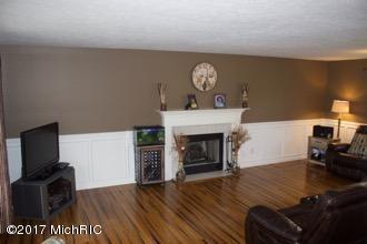 2320 E Geyer, Niles, MI 49120 photo 4
