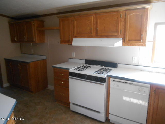 55649 Ruggles Rd, Three Rivers, MI 49093 photo 8
