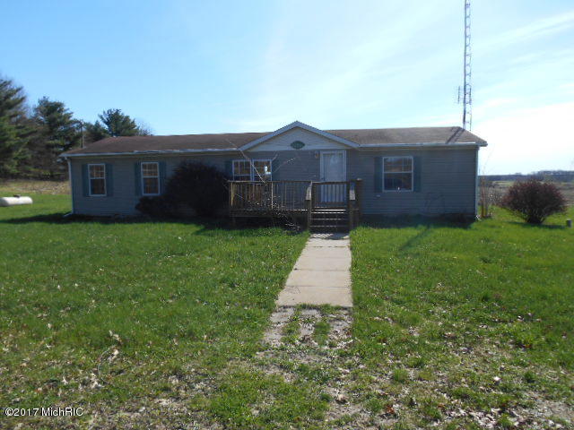 55649 Ruggles Rd, Three Rivers, MI 49093 photo 1