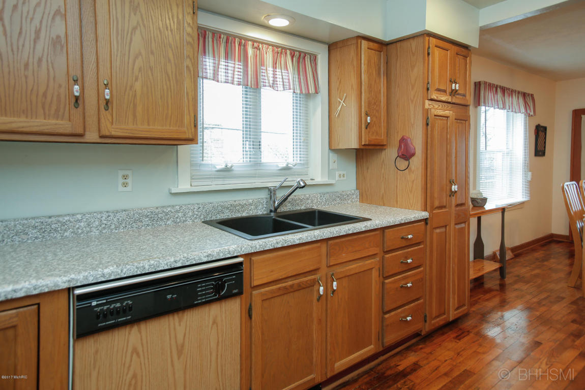 1487 Clearview Dr, Dowling, MI 49050 photo 9