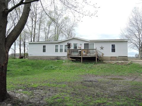 1182 2nd St, Plainwell, MI 49080 photo 2