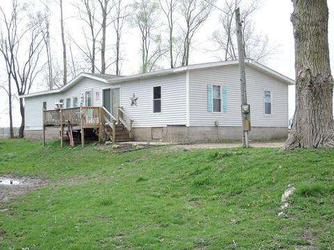 1182 2nd St, Plainwell, MI 49080 photo 1