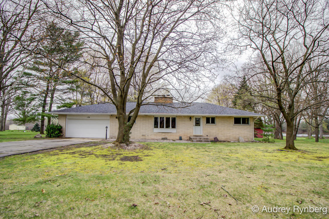 170 S Webster St, White Cloud, MI 49349 photo 1