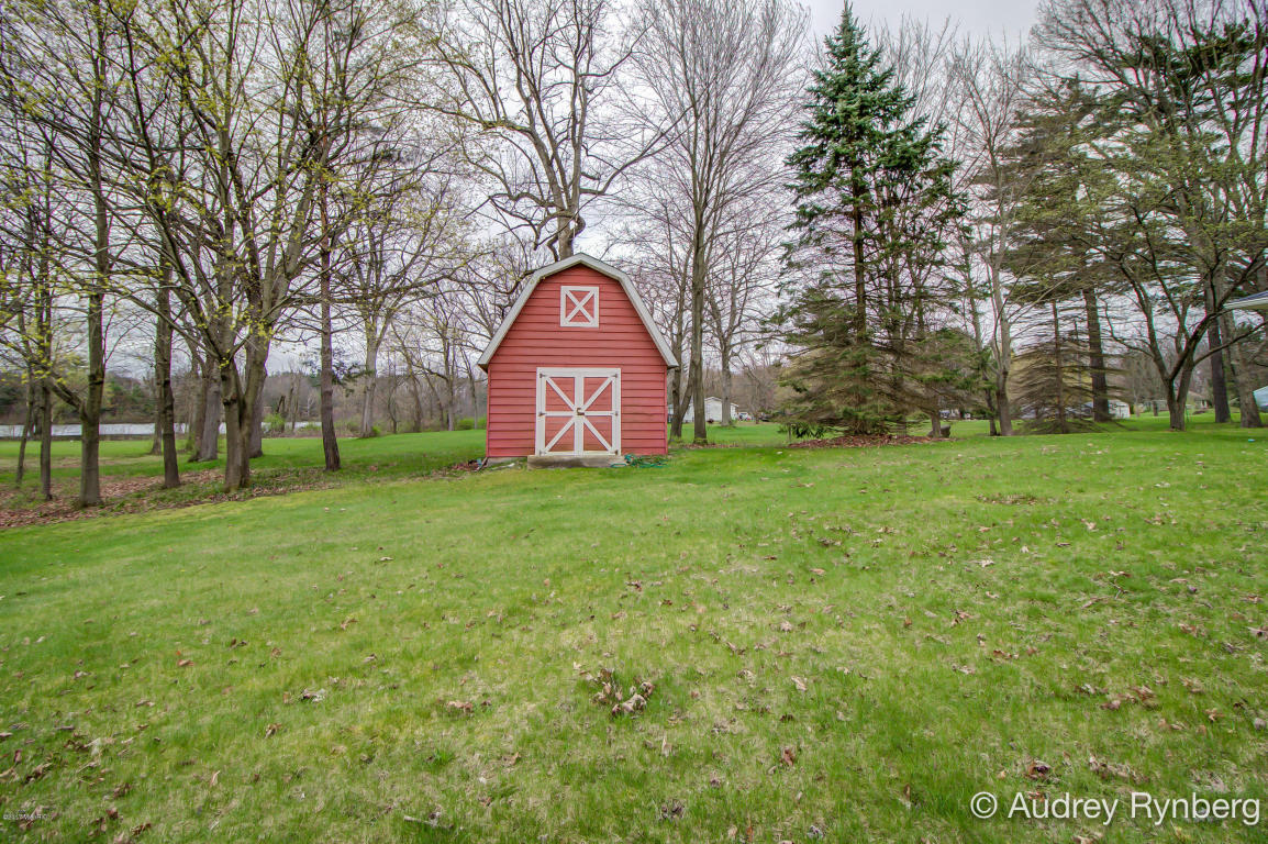170 S Webster St, White Cloud, MI 49349 photo 37