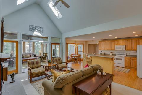 13686 Main Dr, Harbert, MI 49115 photo 27