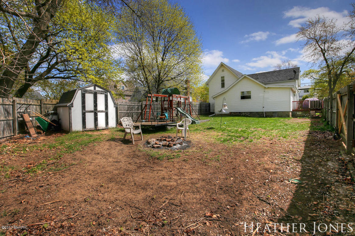 621 James St, Belding, MI 48809 photo 21