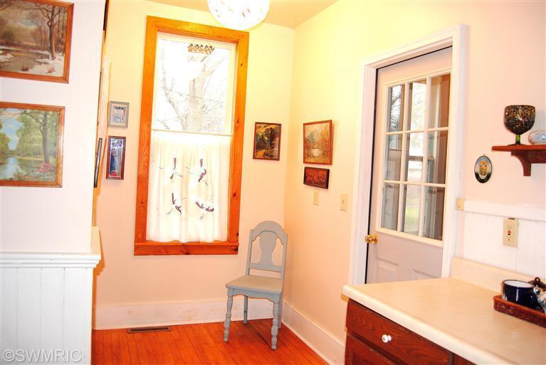 342 Third St, Manistee, MI 49660 photo 8