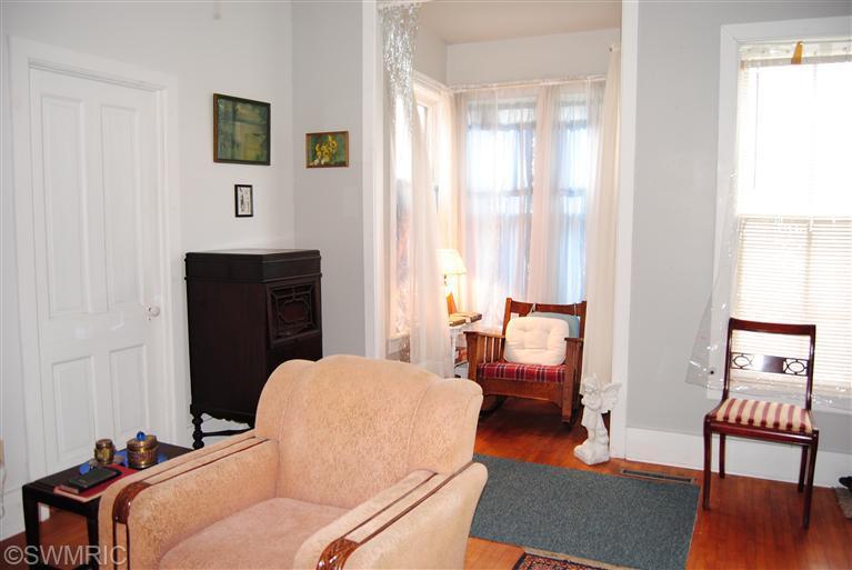 342 Third St, Manistee, MI 49660 photo 2