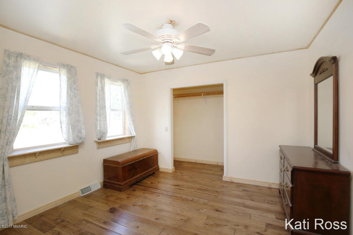 4010 Grow NW, Stanton, MI 48888 photo 14