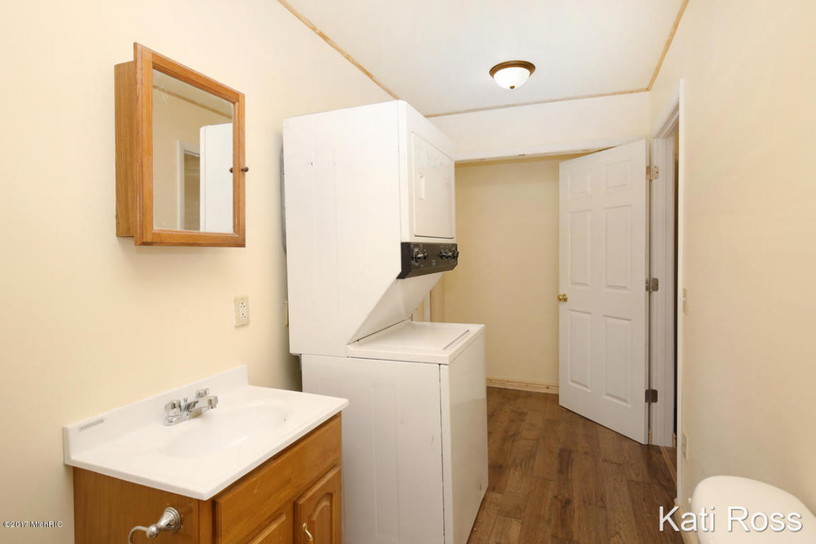 4010 Grow NW, Stanton, MI 48888 photo 15