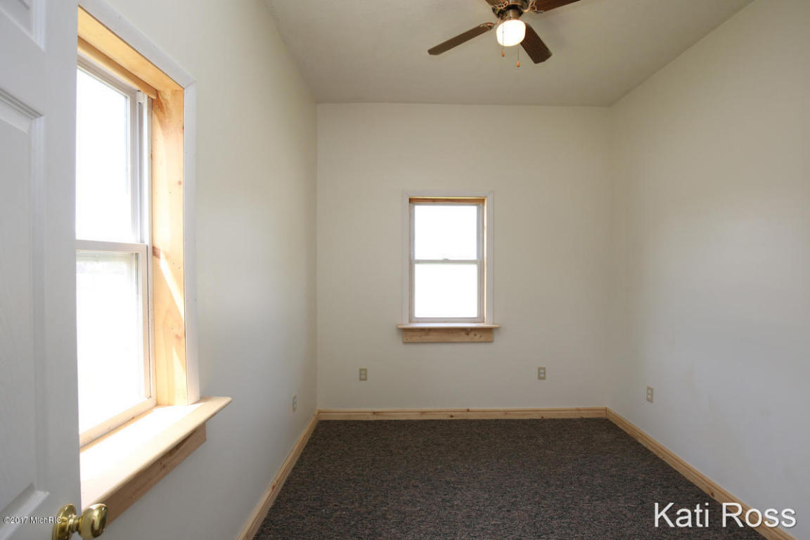4010 Grow NW, Stanton, MI 48888 photo 18