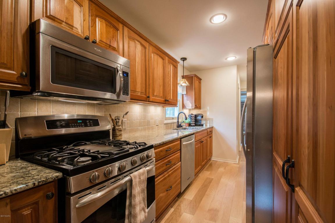 6172 Witherbee SE, Ada, MI 49301 photo 10