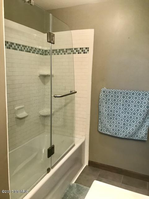 10904 E Qr Ave, Scotts, MI 49088 photo 13