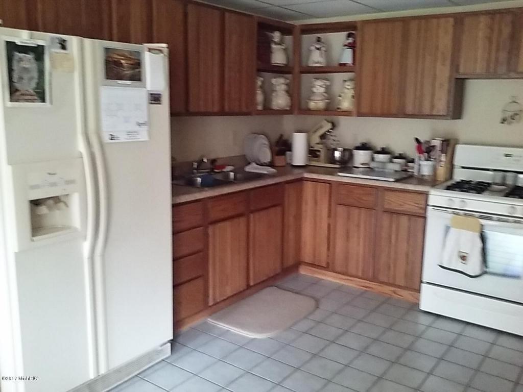 1277 Birch, White Cloud, MI 49349 photo 19