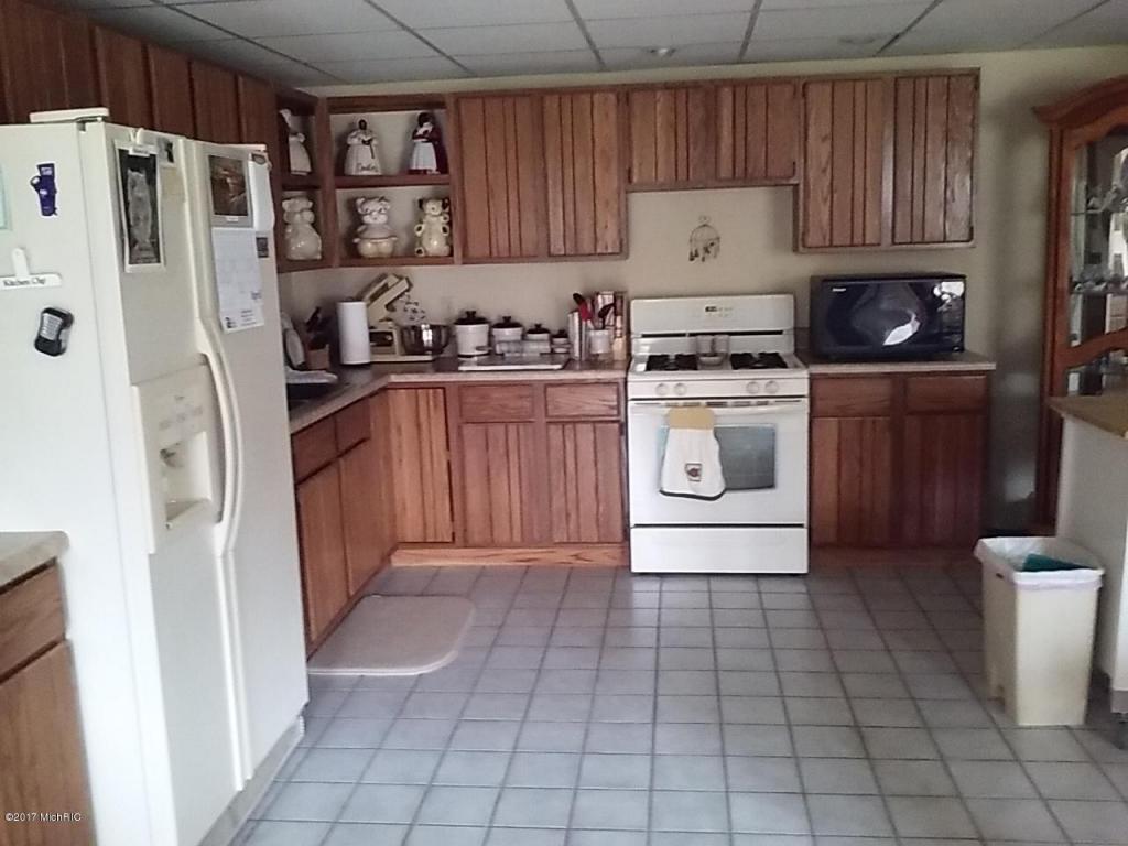 1277 Birch, White Cloud, MI 49349 photo 16