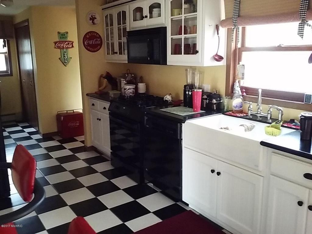 1277 Birch, White Cloud, MI 49349 photo 5