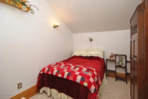 113 N Chestnut St, Augusta, MI 49012 photo 41