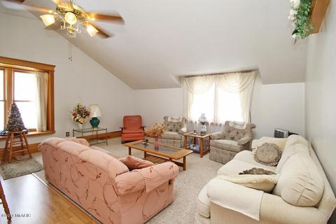 113 N Chestnut St, Augusta, MI 49012 photo 35