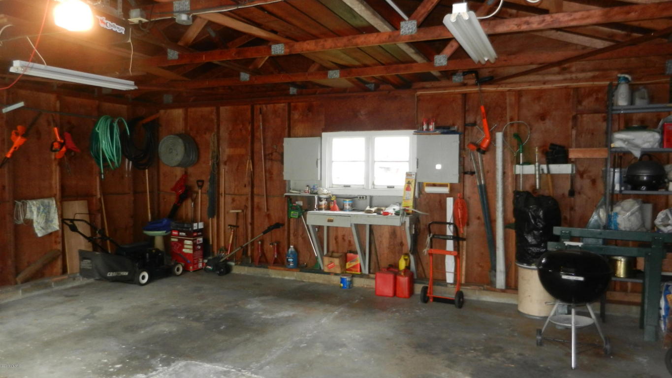 320 Wallace Ave, St. Joseph, MI 49085 photo 22