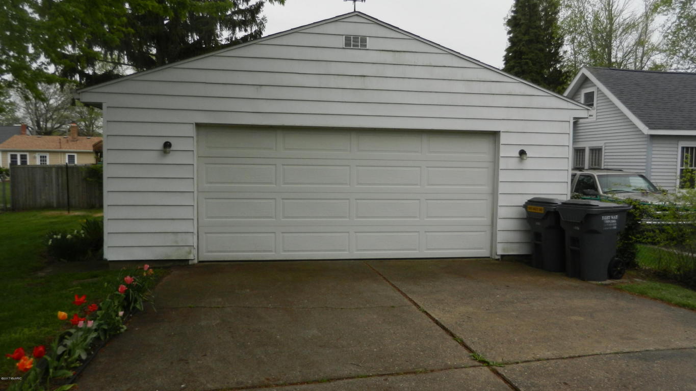 320 Wallace Ave, St. Joseph, MI 49085 photo 20