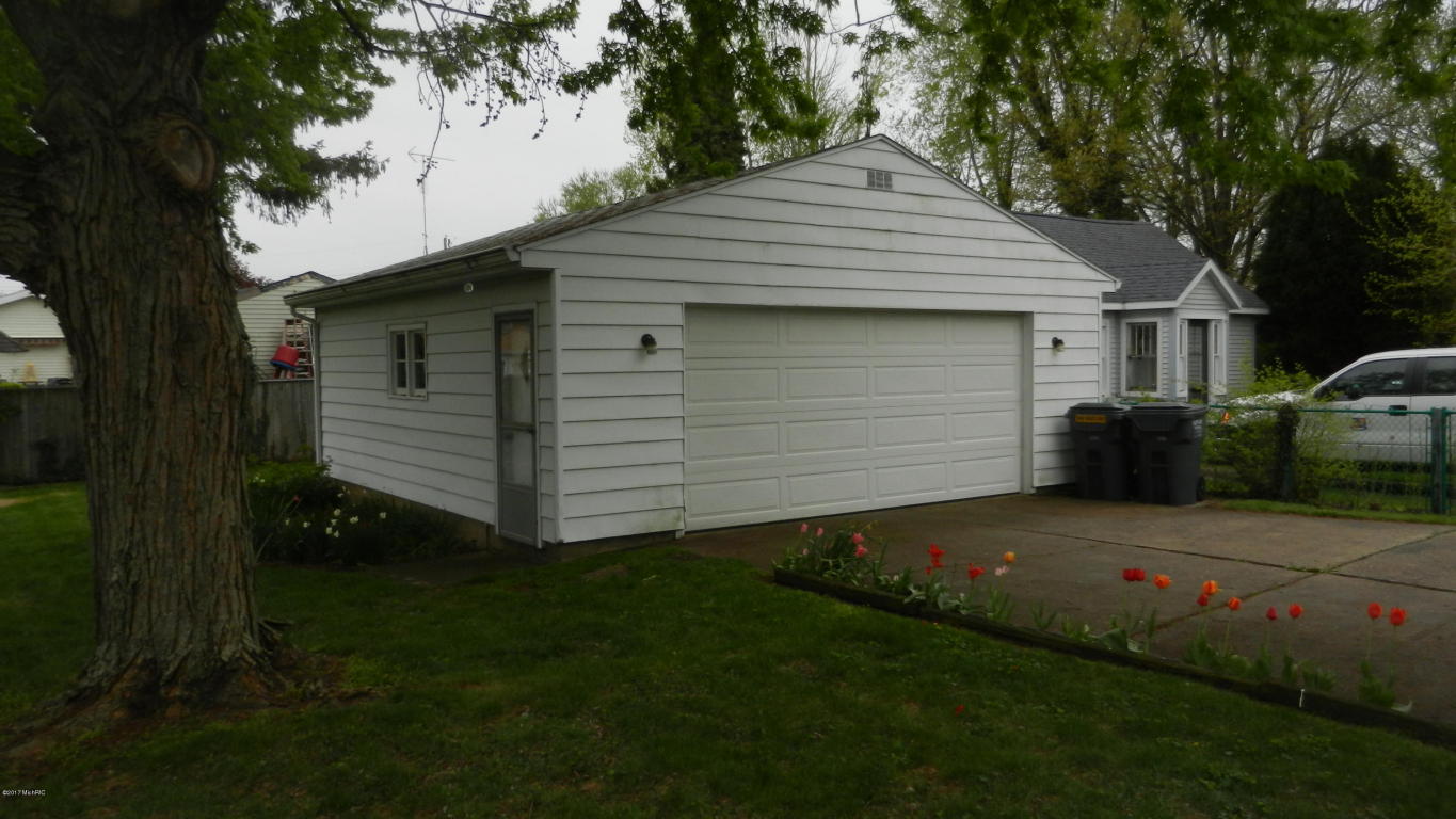 320 Wallace Ave, St. Joseph, MI 49085 photo 18
