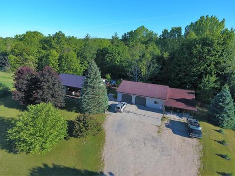 899 E 8th St, White Cloud, MI 49349 photo 4