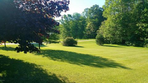 899 E 8th St, White Cloud, MI 49349 photo 12