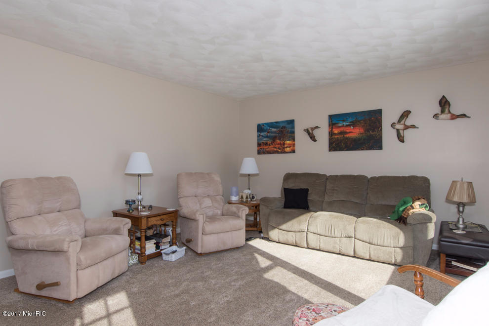 14121 E W Ave, Fulton, MI 49052 photo 3