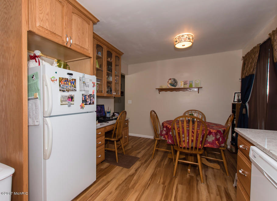 14121 E W Ave, Fulton, MI 49052 photo 9