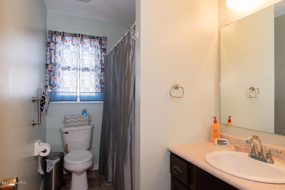 14121 E W Ave, Fulton, MI 49052 photo 11