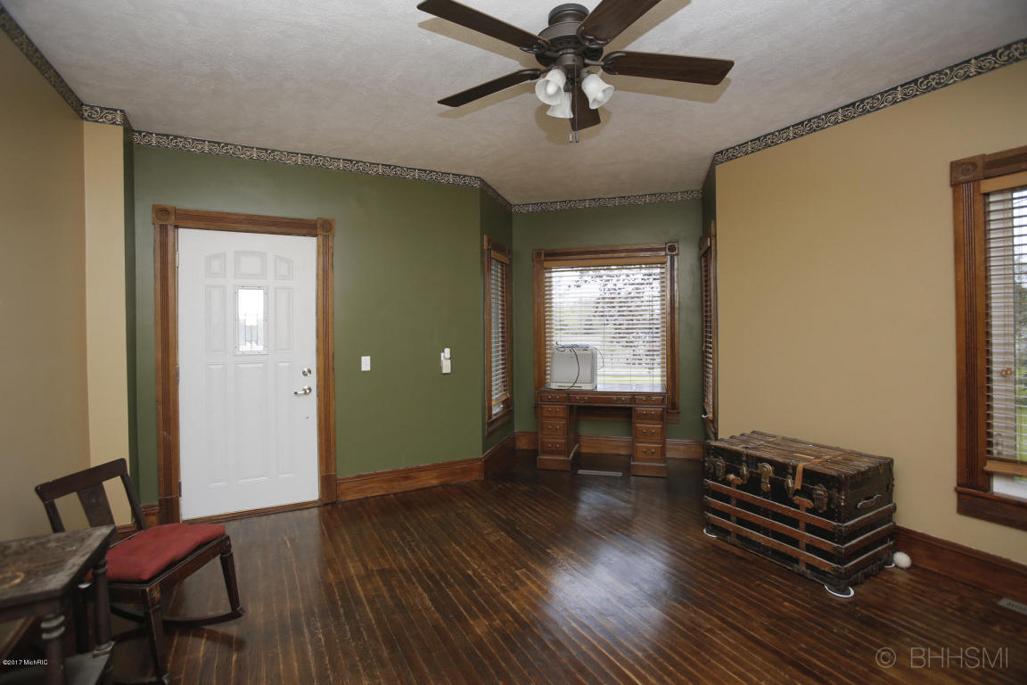12740 Pine Lake Rd, Plainwell, MI 49080 photo 4