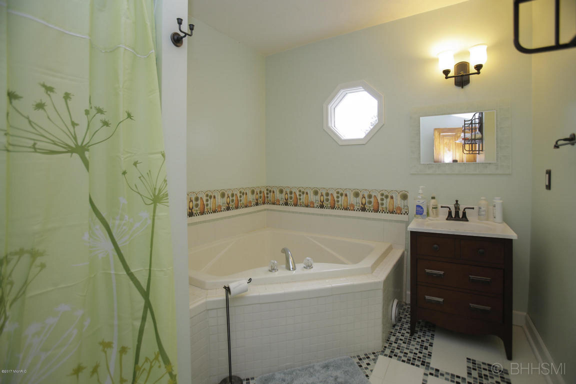 12740 Pine Lake Rd, Plainwell, MI 49080 photo 12