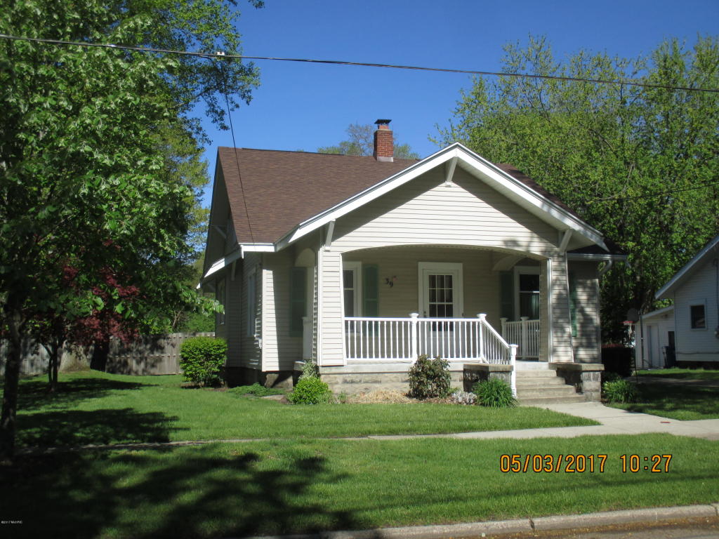39 Daugherty St, Coldwater, MI 49036 photo 2