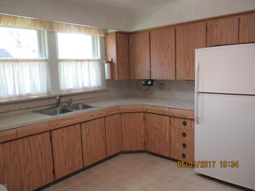 39 Daugherty St, Coldwater, MI 49036 photo 5