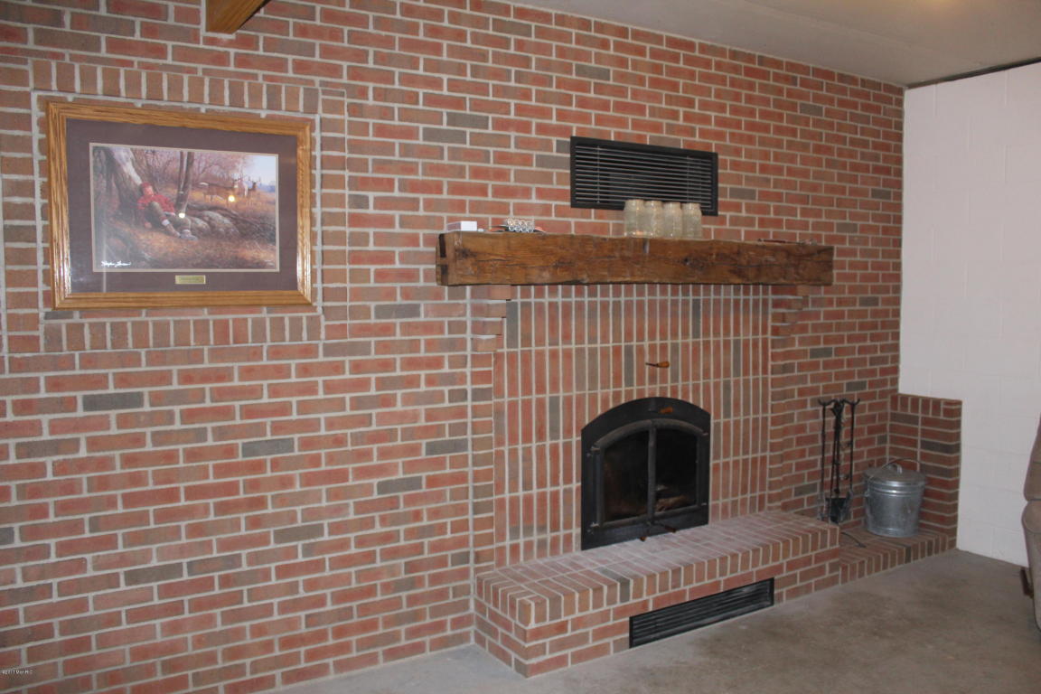 9962 Harkness Rd, Belding, MI 48809 photo 29