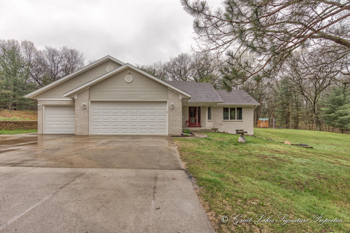 2492 88th, Newaygo, MI 49337 photo 1