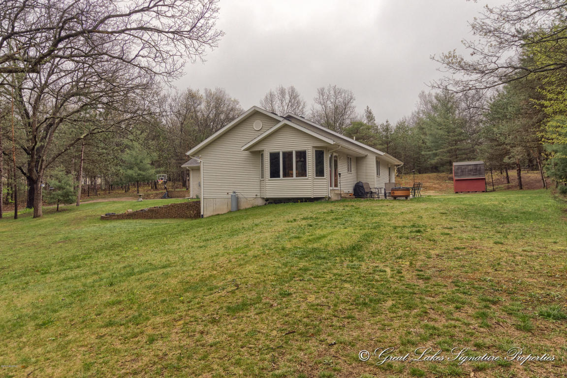2492 88th, Newaygo, MI 49337 photo 30