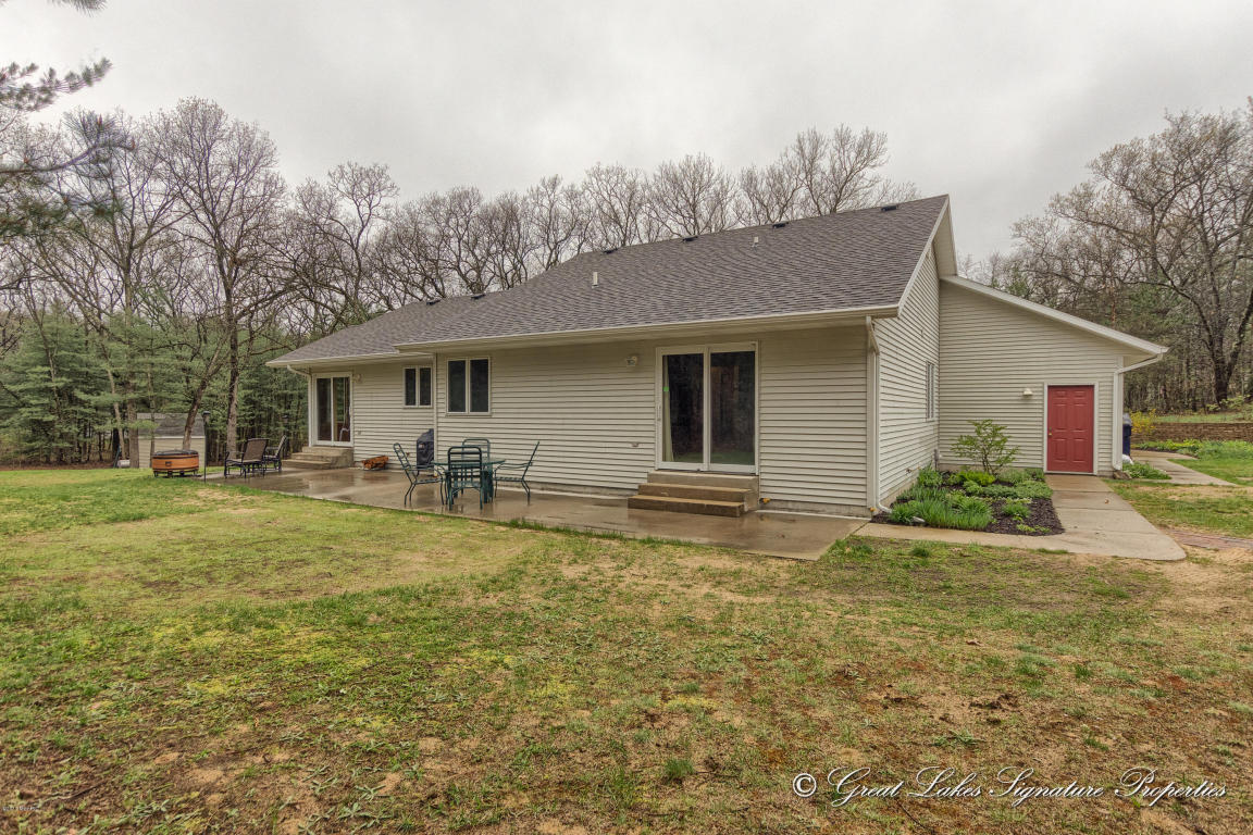 2492 88th, Newaygo, MI 49337 photo 33