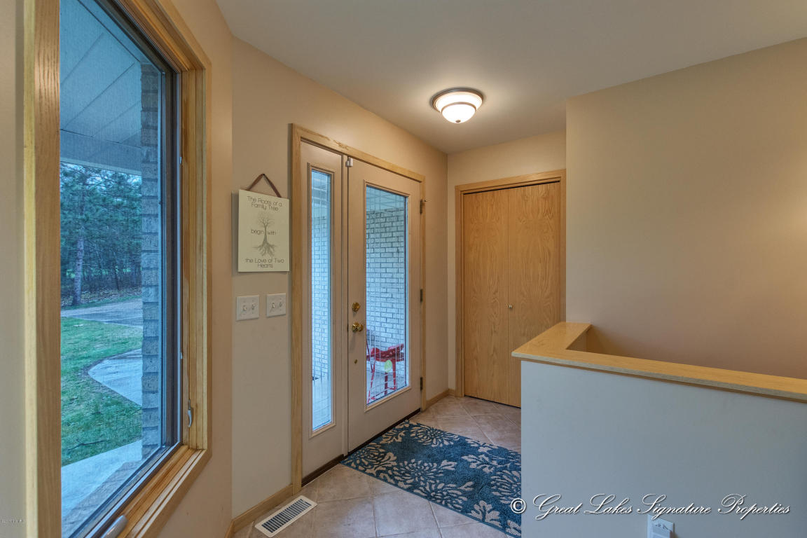 2492 88th, Newaygo, MI 49337 photo 2