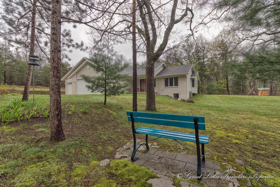 2492 88th, Newaygo, MI 49337 photo 28