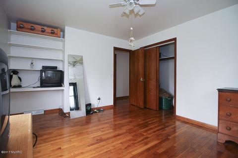 134 Highfield, Marshall, MI 49068 photo 18