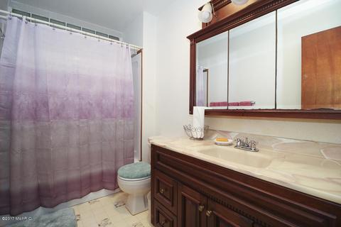 134 Highfield, Marshall, MI 49068 photo 21